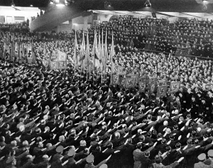 Reichsadler: Entry of the flags of the Nazi regime during
