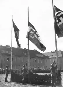Hoisting: Entry of the signal battalion in the Potsdam garrison in