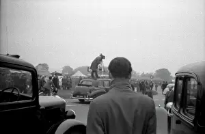 Humber: Epsom Derby - 1954