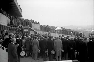 Epsom: Epsom Derby - 1954