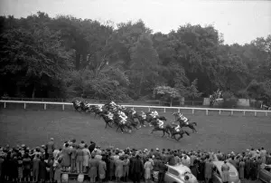 Epsom: Epsom Derby - 1954
