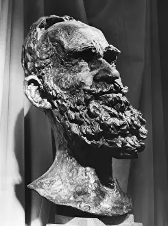 Epstein: Epstein portrait bust of George Bernard Shaw