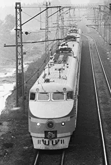 Yatsina: ER200 high-speed train, 1980