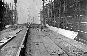 Rivets: Erecting the double bottom of a ship, WW1