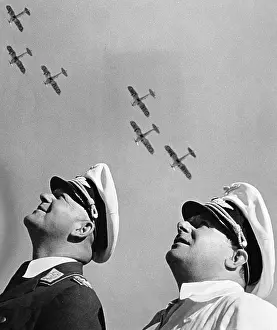 Erhard: Erhard Milch and Ernst Udet, 1937