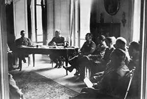 Discusses: Erich Hilgenfeldt in Paris, 1940