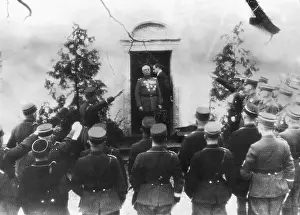 Ludendorff: Erich Ludendorff with SA, 1935