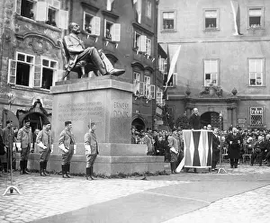 Pomnik: Ernest Denis Memorial in Prague in 1928