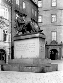 Pomnik: Ernest Denise Memorial, Prague