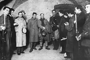 Corpo: Ernest Hemingway interviews captured Italian