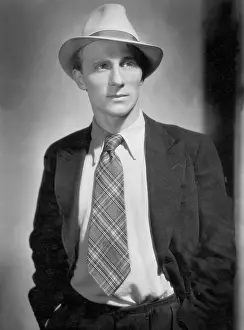 Busch: Ernst Busch in the movie One of Us
