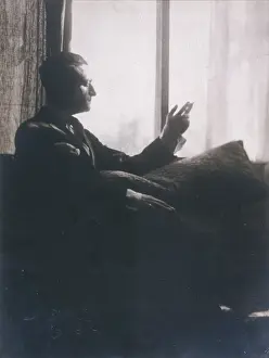 Dryden Collection: ERNST DRYDEN SMOKES/307
