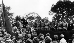 Roter: Ernst Thaelmann and Wilhelm Pieck at a rally in Berlin