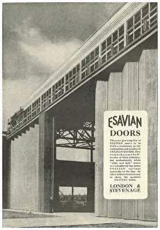 Esavian: Esavian Hangar Doors