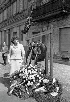 Gauntlets: Eunice Shriver in Berlin 1963