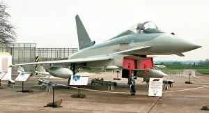 Marham: Eurofighter EFA2000 replica ZH558