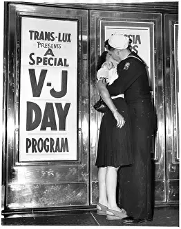Rescans: EV1948 - U.S. sailor and his girlfriend ?