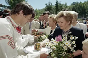 Martti: Eva Ahtisaari visits Russia