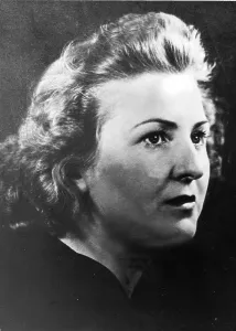 Albums: Eva Braun