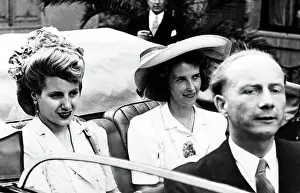 Duarte: EVA PERON-Eva Duarte Peron rides through ?