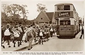Evacuating: Evacuation of Children from London 1939