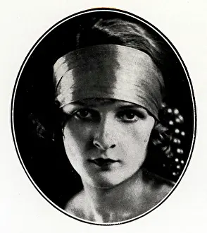 Eve Gray