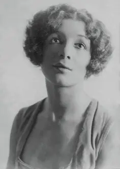 Lasted: Evelyn Dove