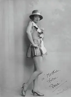 Lasted: Evelyn Dove