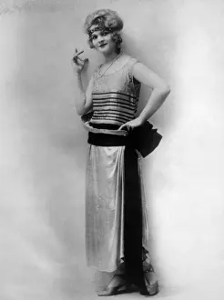 Silvery: Evening gown of silvery Parisian wool with ?