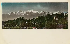 Darjeeling: Evening light on snow-capped mountains - Darjeeling, India