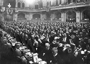 Fraternity: Evening meeting of student fraternity with drinking ceremony