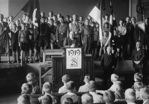 Headmaster: Event against the Treaty of Versailles at a school in Be