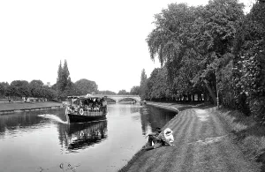 Evesham: Evesham, the River and Bridge 1922