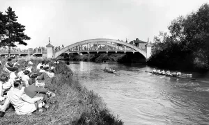 Evesham: Evesham, The River and Bridge c1955