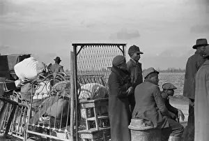 Recession: Evicted African-American sharecroppers stranded ?