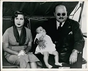 Fuad: Ex-King Farouk of Egypt with wife and son in Capri