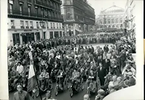 Pensions: Ex-servicemen demonstrate for higher pensions, Paris