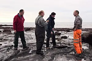 Palaeontologist: Excavating at Charmouth