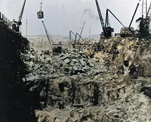 Niles: Excavation for Aswan Dam, Egypt