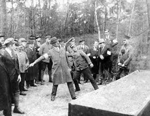 Need: Exercise of a militia, around 1920