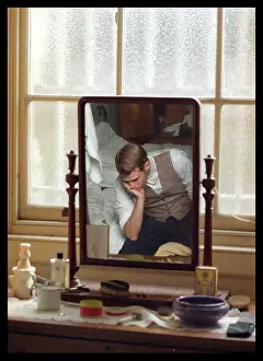 Footman: EXHAUSTED FOOTMAN