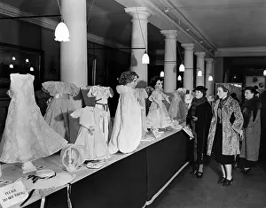 Proceeds: Exhibition of dolls that Elizabeth II received