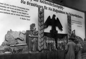 Basis: The exhibition Schaffendes Volk (Productive People), 1