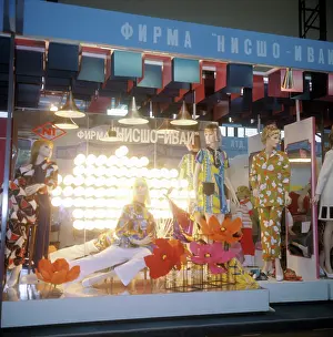 Articles: Exhibition of textile and synthetic materials