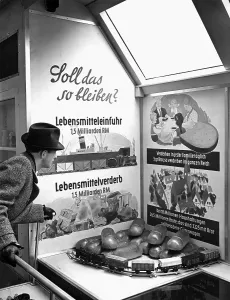 Fully: The exhibition Four Year Plan, 1938