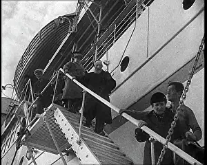Exiles: Exiles Arriving in the USA