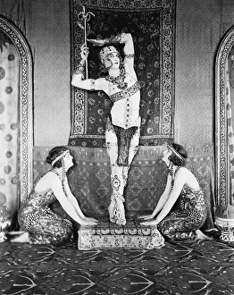 Worshiping: Three exotic women posing