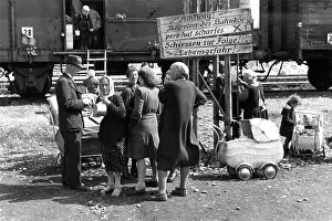 Expellees: Expellees of Sudetenland arrive in Munich