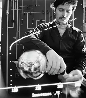 Fellow: Experiments in high-temperature superconductivity