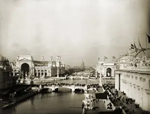 Eclecticism: Exposition grounds at the 1893 World's Columbian ?